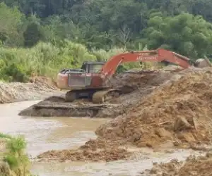 Duh! Jurnalis Seuramoe Diisukan Terima Ini dari Ilegal Mining