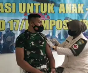 Yon Armed 17 Vaksinasi Prajurit, Persit dan Anak-anak