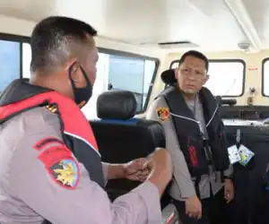 Kapolres Aceh Timur Ikut Berpatroli di Laut