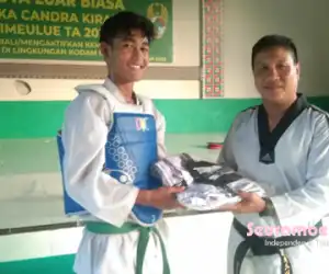 Dua Atlit Taekwando Simeulue Dapat Penghargaan dari Pelatih