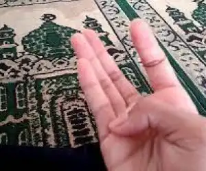 Inilah Hikmah Menghitung Dzikir dengan Ruas Jari