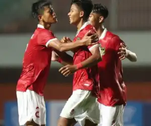 Dilaga Perdana, Garuda Asia Bumkam Filipina