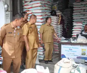 Sekda dan Ketua TPID Nagan Raya Sidak Pasar, untuk Apa?