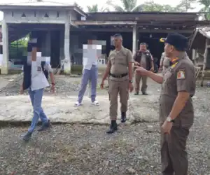 Keluyuran Saat Jam Belajar, Dua Siswa Terjaring SatPol PP