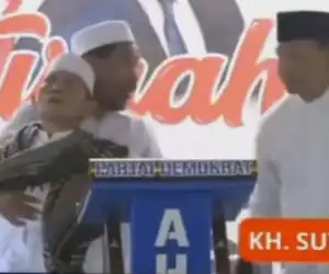 Duh! Ustadz Ini Pingsan Usai Mendoakan Prabowo-Gibran