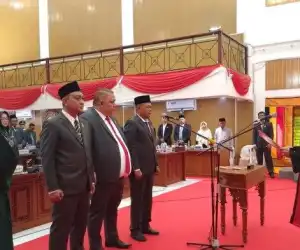Tiga Pimpinan DPRK Aceh Jaya Defenitif Dilantik
