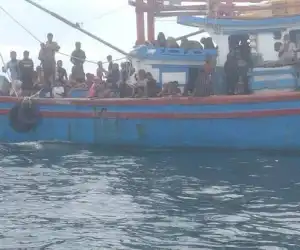 Diduga Sakit, Enam Pengungsi Rohingnya Dilarikan Ke Rumah Sakit di Aceh Selatan