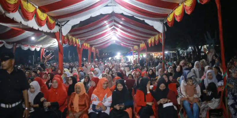 Gelar Silaturahmi Politik, Paslon Jadi Ubah Jalan Kompleks Perkantoran Jadi Lautan Manusia