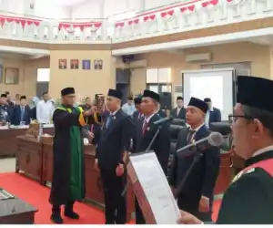Sah, Roni Guswandi Jadi Ketua DPRK Abdya, Tgk. Mustairi dan Nurdianto Wakil Ketua