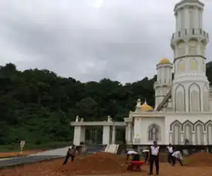 Sambut Isra Mi’rak, DSI, DLH, Polres, dan Brimob Aceh Jaya Gelar Giat Bersama