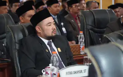 Fitra Akhyar : Pernyataan Zulfadli Dalam Sidang DPRA “Tontonan Arogansi”