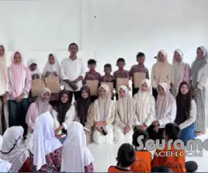 Di Hari Santri, Pelajar Nagan Raya Adakan Kegiatan Berbagi