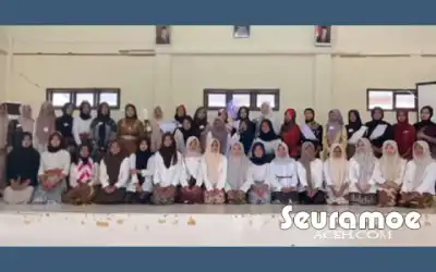 Puluhan Pelajar di Nagan Raya Ikuti Lomba Fashion Show dan Baca Puisi