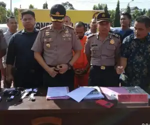 Pelaku Penggelapan Puluhan Mobil di Bekuk