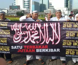 Warga Nagan Jakarta Ikut Aksi Reuni Mujahid 212