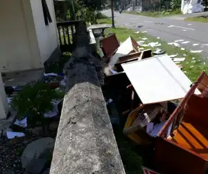 Buntut Pemecatan Keuchik Warga Obrak Abrik Kantor Desa