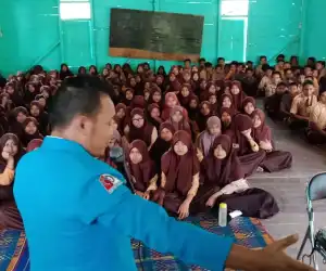 KNPI Gelar Penyuluhan Bahaya Narkoba Kepada Siswa