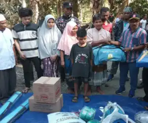 Dinas Sosial Salurkan Bantuan Masa Panik Kepada Korban Kebakaran Rumah