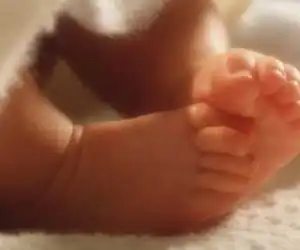 Biadab, Hanya Gara-Gara Ini, Bayi Munggil Dibuang Kejurang Oleh Sang Ayah