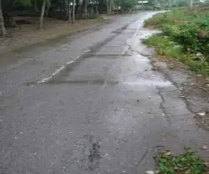 Awas! Ada Titik Longsor di Jalan Lintas Bumi Sari-Ulee Jalan