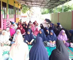 SMPIT Teuku Umar Meulaboh Laksanakan Mukhayam Quran