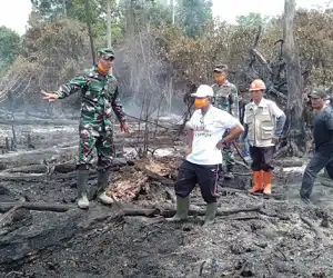 Dua Hari Berjibaku Dengan Api,Personil Kodim 0116 Berhasil Padamkan Kebakaran Lahan