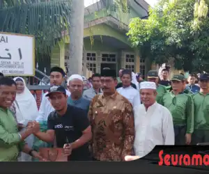 Danrem 012 Teuku Umar Gowes Bersama Warga Makorem
