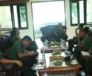 Rektor UTU Bersilaturahmi Dengan Danrem 012 Teuku Umar