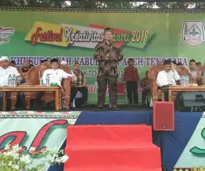 Festival Kreativitas Santri Berhadiah Umroh di Buka Wabup Agara