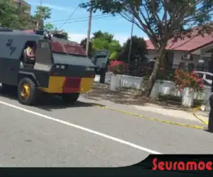 Puluhan Personil Polres Abdya Amakan Lokasi Penemuan Granat