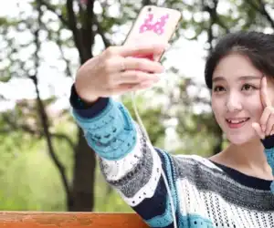 Ini Tips Agar Nampak Cantik Saat Foto Selfie