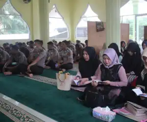 Perkuat Iman dan Mental, Polres Nagan Raya Gelar Binroh