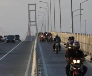 Bila Dihalangi ke Jakarta, Ulama Dan Habaib Madura Ancam Tutup Suramadu?