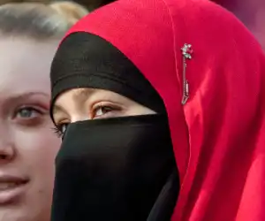 Perlu Diketahui..! Apa Hukum Puasa Bagi Wanita Tidak Berjilbab