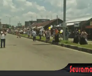 Kader PKS Nagan Gelar Kegiatan Flashmob di Simpang Peut