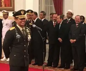 Jokowi Lantik Letjen Andika Perkasa Sebagai KSAD
