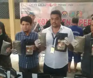 Polisi Gagalkan Pengiriman 10 Bungkus Kopi Berisi Ganja Kering