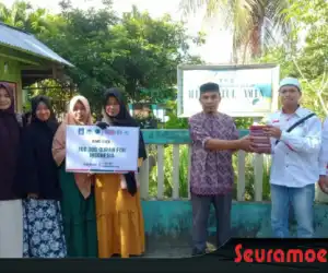 Rumah KAMMI Peduli Wakafkan Al Quran Untuk TPA Aceh Barat