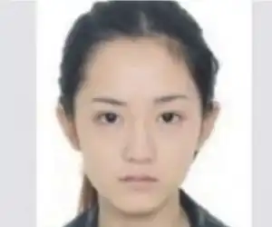 Dinobatkan Sebagai Penjahat Cantik, Gadis Ini Serahkan Diri Ke Polisi