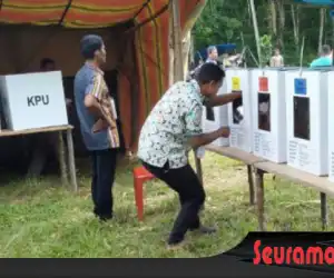 Kotak Suara DPR RI di TPS 003 Gampong Babah Dua Rusak