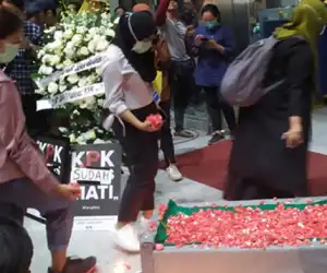 Keluarga Anti-Rasuah: Jika Ada Utang Piutang Korupsi, Silakan Hubungi Jokowi