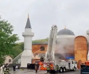 Sadis..! Sebuah Masjid Hancur Dirusak Oleh Tiga OTK