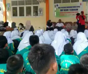 Mendongeng Warnai Kegiatan MPLS di SMPN 1 Seunagan Nagan Raya