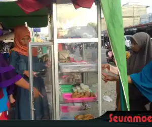 Pasar Dadakan Jual Menu Berbuka, di Serbu Pembeli