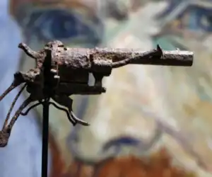 Meski Telah Jadi Besi Tua Pistol Van Gogh Terjual Rp 2 M