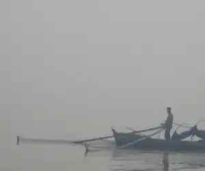Akibat Kabut Asap Tebal, Seorang Nelayan Dilaporkan Hilang?