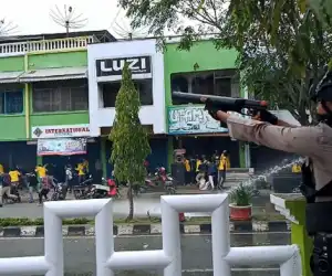Unjuk Rasa Ribuan Mahasiswa di Meulaboh Aceh Barat Berakhir Rusuh