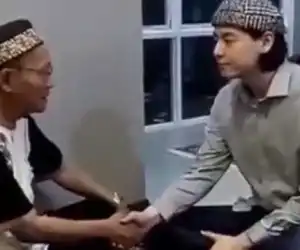 Allhamdulillah! Artis Ganteng Roger Danuarta Masuk Islam