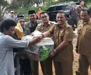 Wali Kota Subulussalam Akan Beri Rumah Baru Bagi Korban Kabakaran