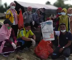 Sambut Hari Kebersihan Sedunia, Ratusan Relawan Bersih Pantai di Abdya